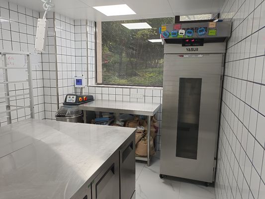 Yasurはタイプ ピザこね粉のProofer 40X60cmの2kw空気洗浄タイプ汽船の発電機で40の皿達する
